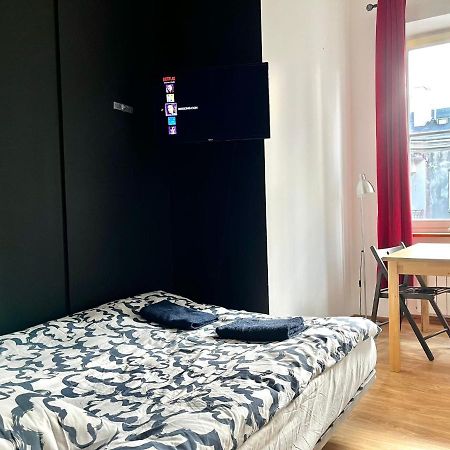 Bezagenta Rooms Centrum Варшава Экстерьер фото